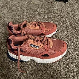 Addidas sneakers pink